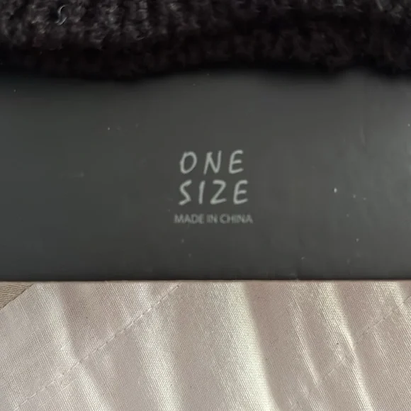 Black Knit Leg Warmers - Picture 3 of 6